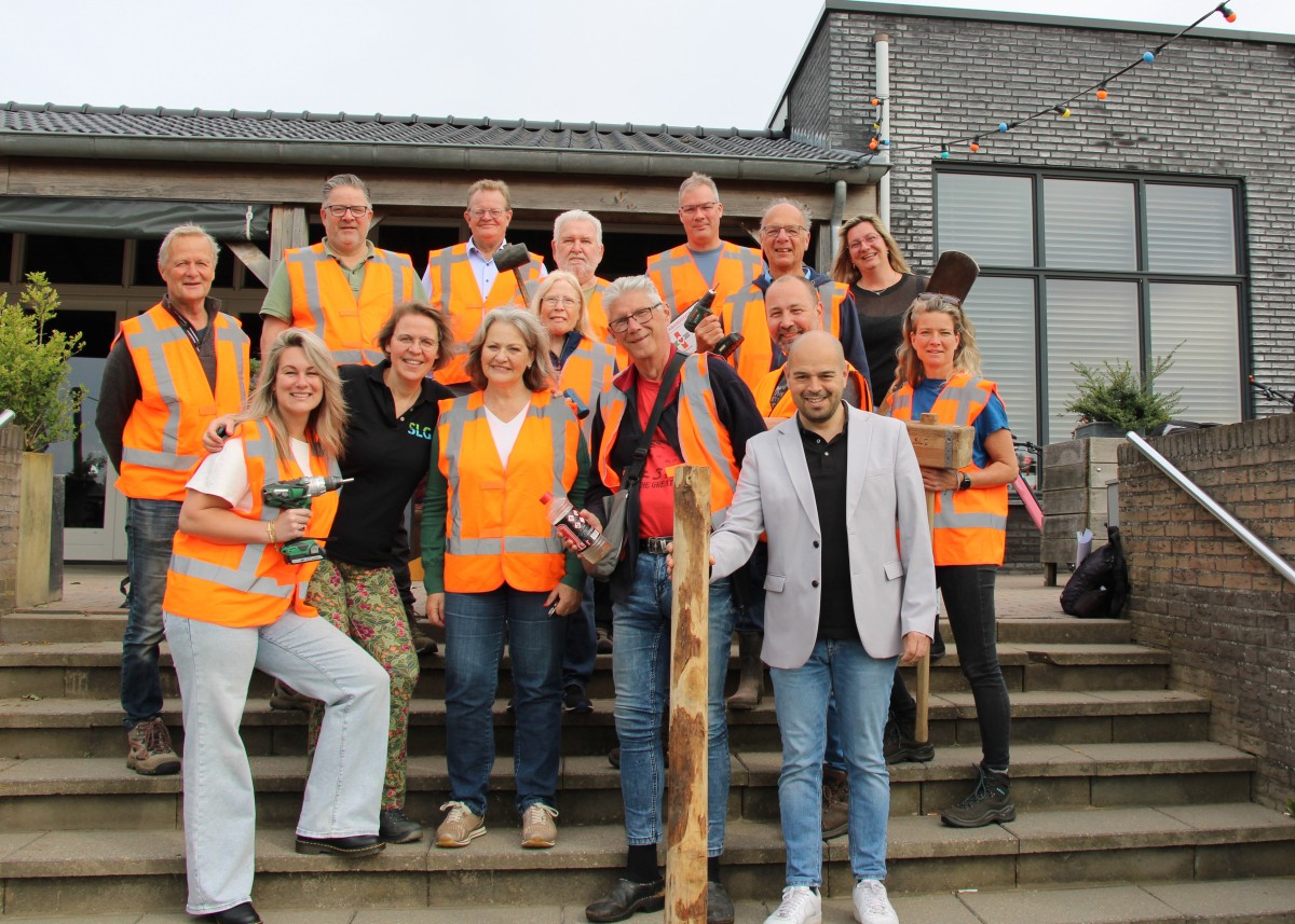 Vrijwilligers Heriwardapad op  werkdag 6 juni 2026 met beleidsambtenaar Abdel Saddiki