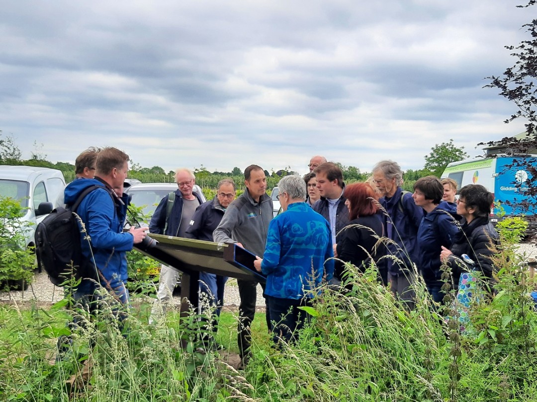 Onthulling startpaneel Zeegsepad